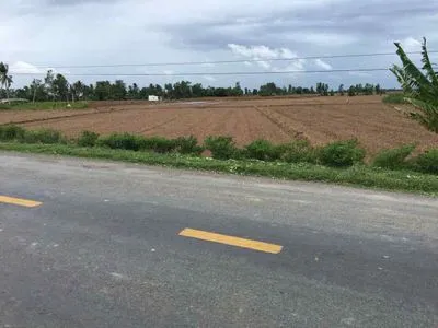 Bán 2 lô đất gần kcn trần đề – giá 120 triệu/m ngang
